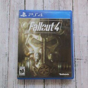 Fall Out 4 Sony PS4 Video Game Disc and Case